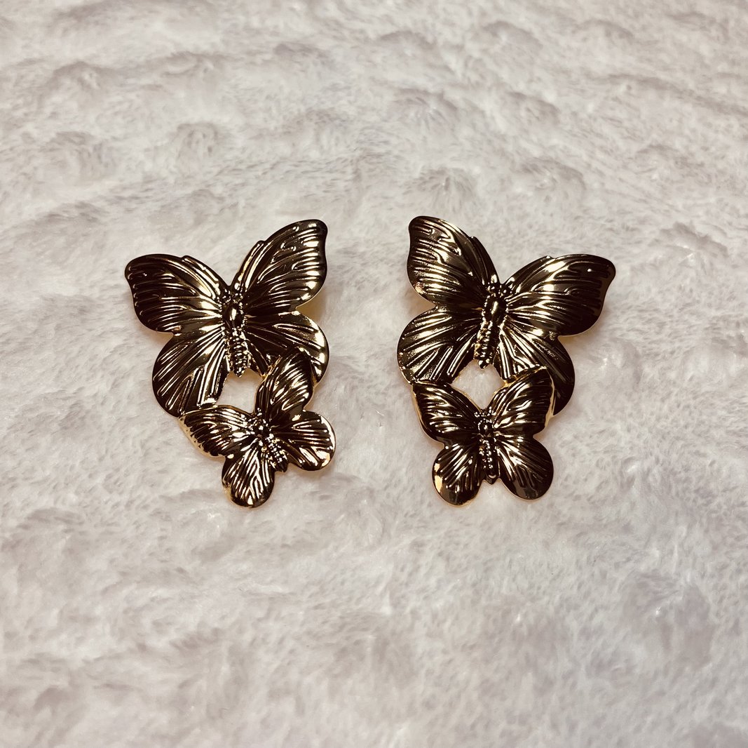 Brinco Borboleta Duplo Dourado